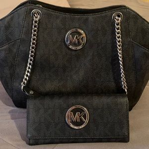 Michael Kors Matching Hand Bag and Wallet